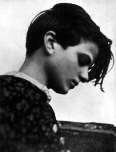 Sophie Scholl In Blumberg 1942 228x300
